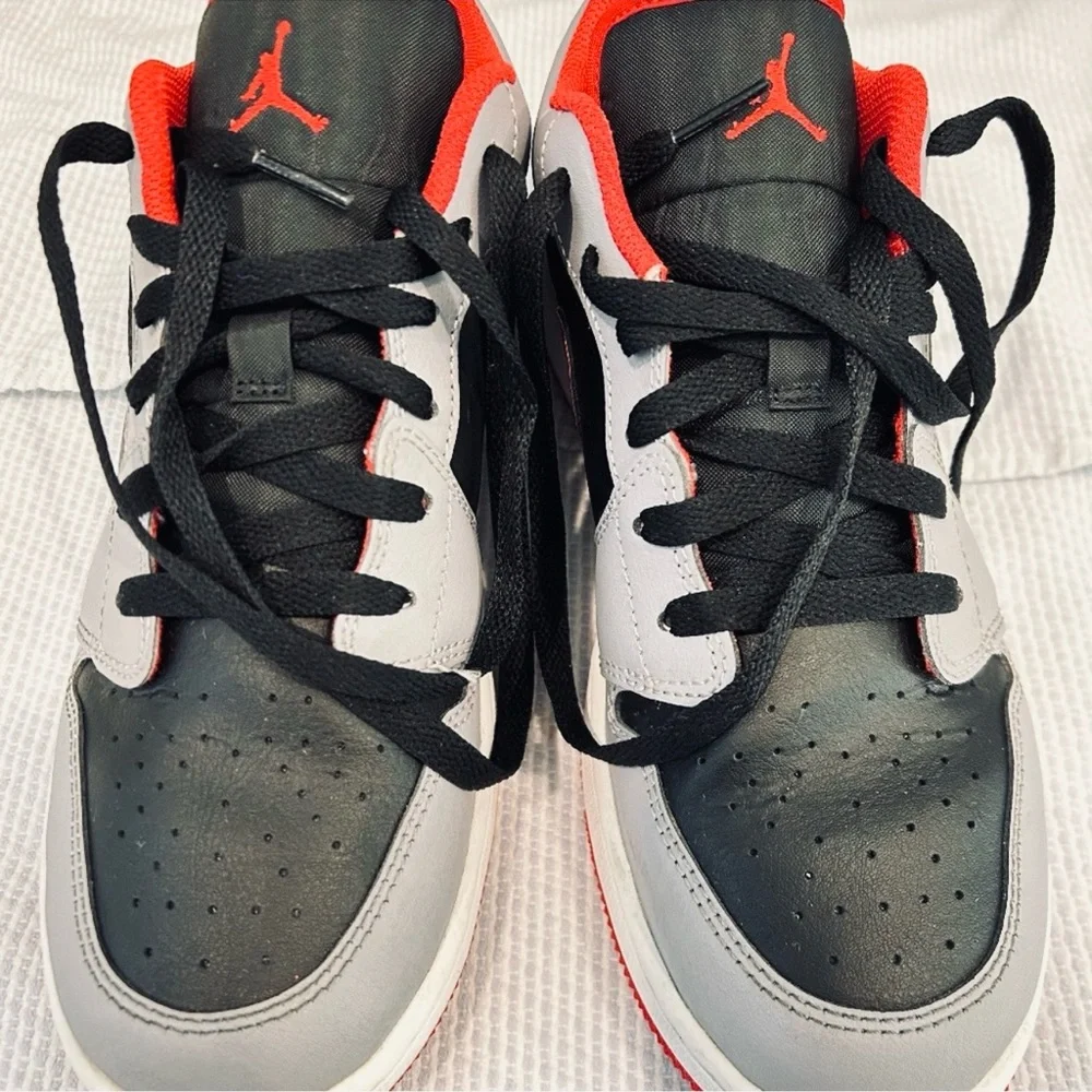 NIKE AIR JORDAN 1 Low GS Boys Sneakers Black Red Grey Kids Shoes